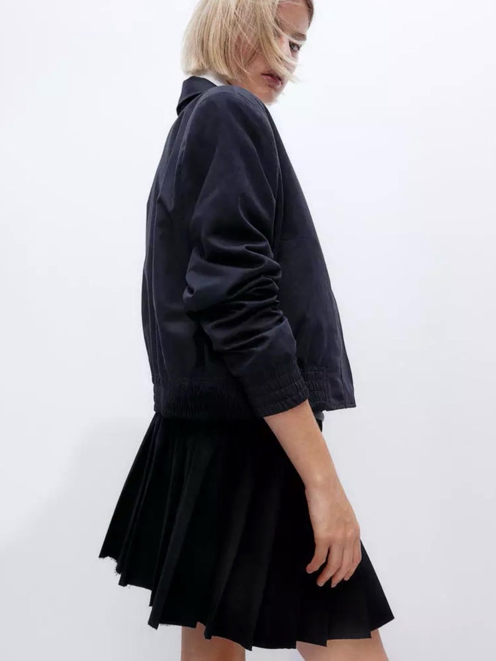 H&M Black Mini Pleated Skirt - Size M NWT